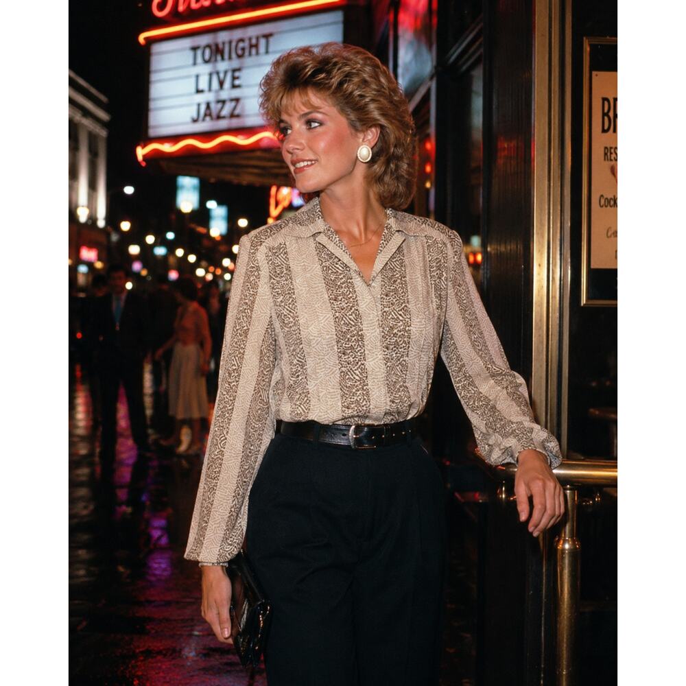 Vintage 80s Kiva Beige Pleated Polyester Blouse Pearl Button Shirt Women's 8 - Picture 7 of 7